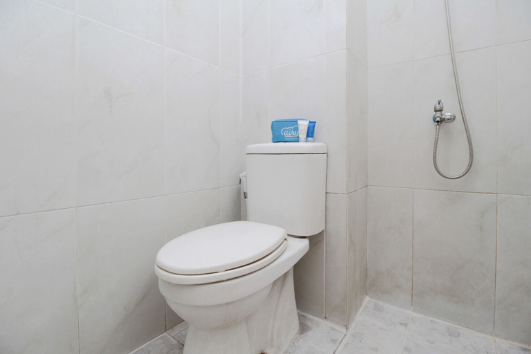 Bathroom 4, Airy Eco Cibubur Jambore SMP 147 Jakarta, Jakarta Timur