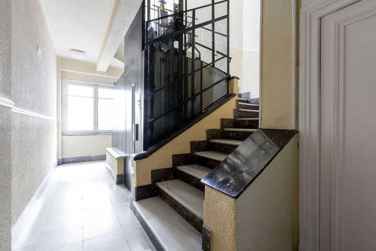 Public Area, Apartment - Near Gran Via Street, Madrid