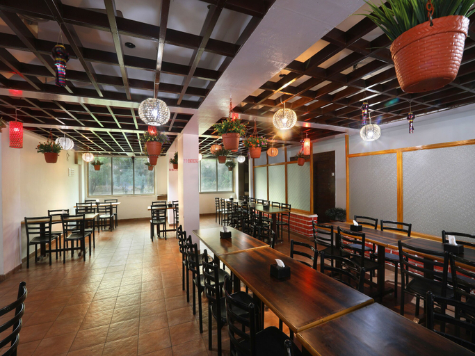 Food & Drinks 5, Hotel White House Beach resort, Raigarh