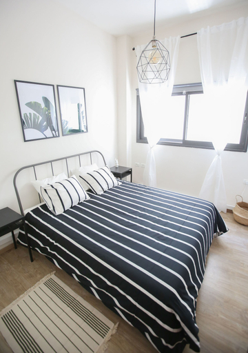 Bedroom 4, CTLV - Tchernikhovski 19