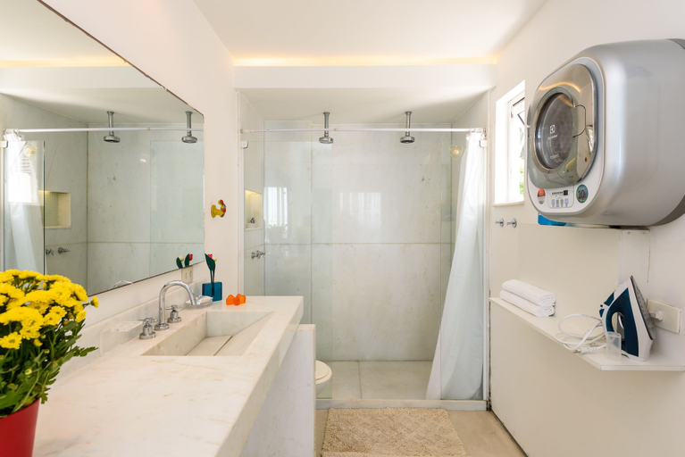 Bathroom 3, Omar do Rio - Apartamento V102, Rio de Janeiro