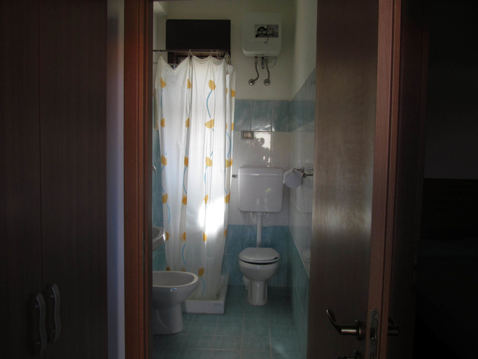 Bathroom, Camping Blumare Village, Messina