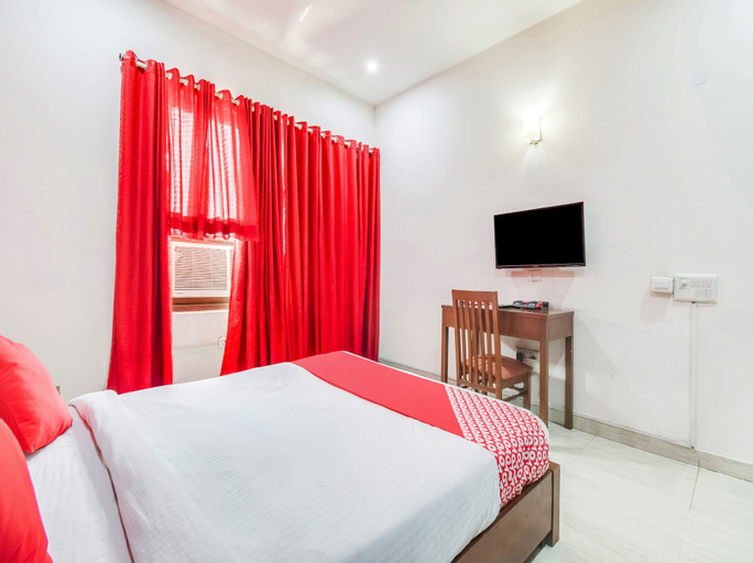 OYO Flagship 516 Unitech Cyber Park, Gurgaon
