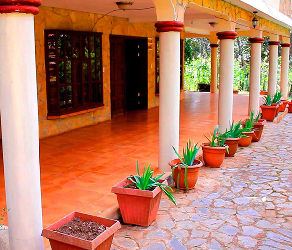 Hotel paz en la Tormenta San Martin, El Tejar