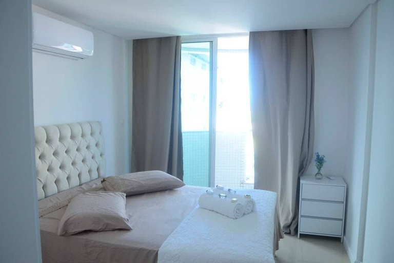 Bedroom 4, Lindo Amplo 3 Quarto em Pr��dio Frente Mar, Cabo Frio