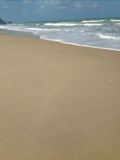 Wis Beach Khanom, Khanom