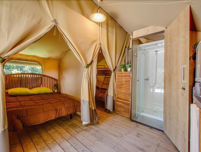 Bedroom 5, Le Val de la Marquise - Tente Lodge, Dordogne