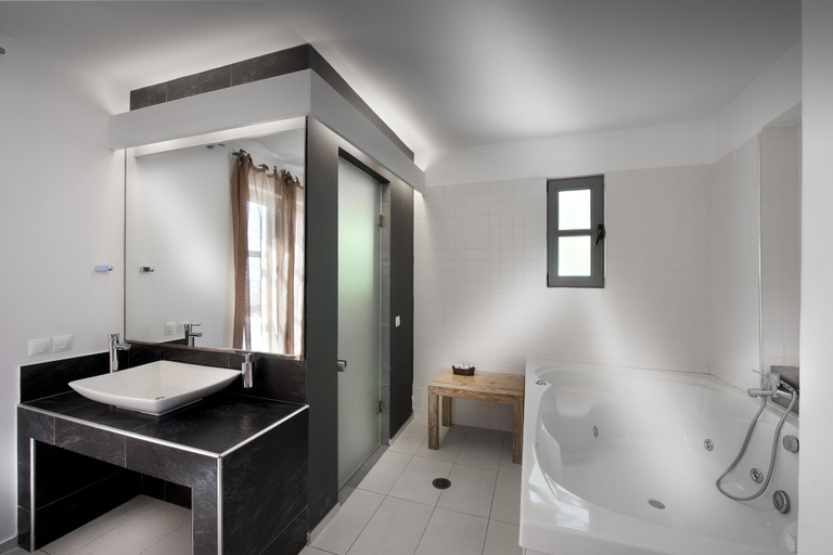 Bathroom 3, Nefeli Villas, Central Greece