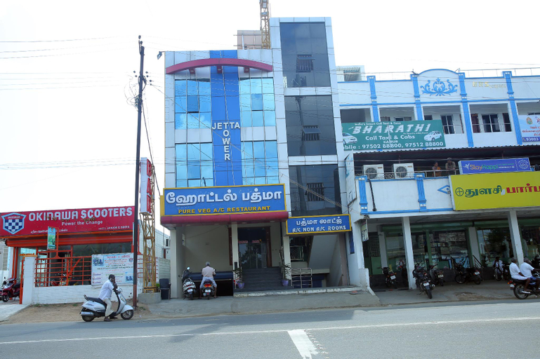 Hotel Padma, Karur