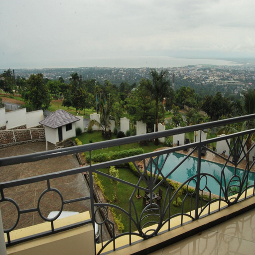 Best Outlook Hotel, Roherero