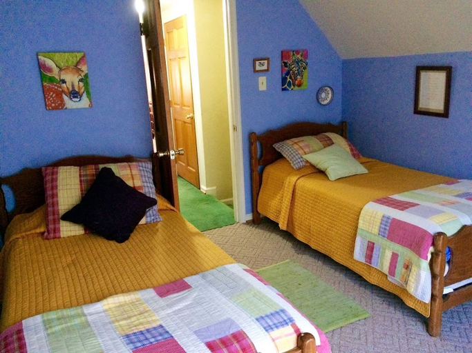 Bedroom 4, Woodland_magic, Page