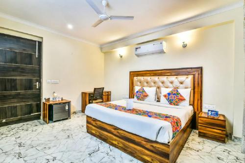 Unknown 2, Hotel Mavens White Golf Course Road Gurgaon, Gurgaon