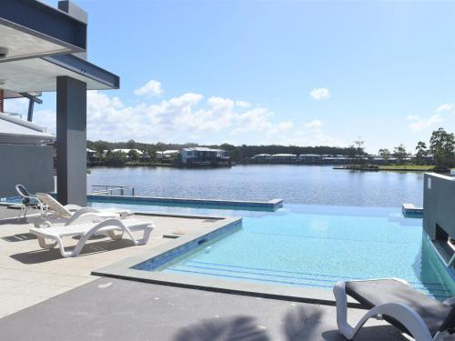 Peaceful Lakeview in Runaway Bay, Gold Coast