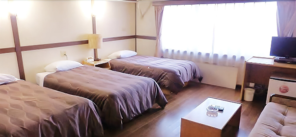 Hotel Biwako Plaza, Lake Biwa