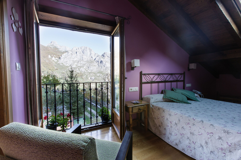 Bedroom 3, La Posada de Cucayo, Cantabria