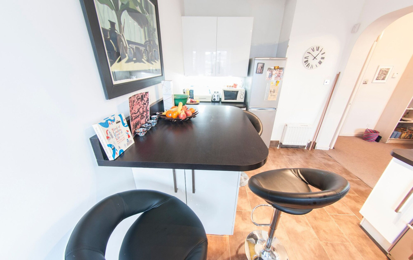 Dining Room 3, Charming 1-br Upper Holloway Flat For 2, London