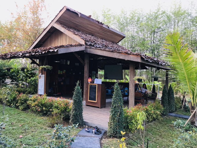 Kirina Retro House, Pai