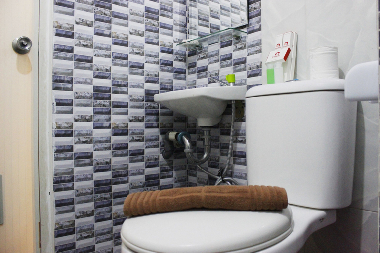 Stylish & Comfy 2BR Grand Asia Afrika Apartment By Travelio, Bandung