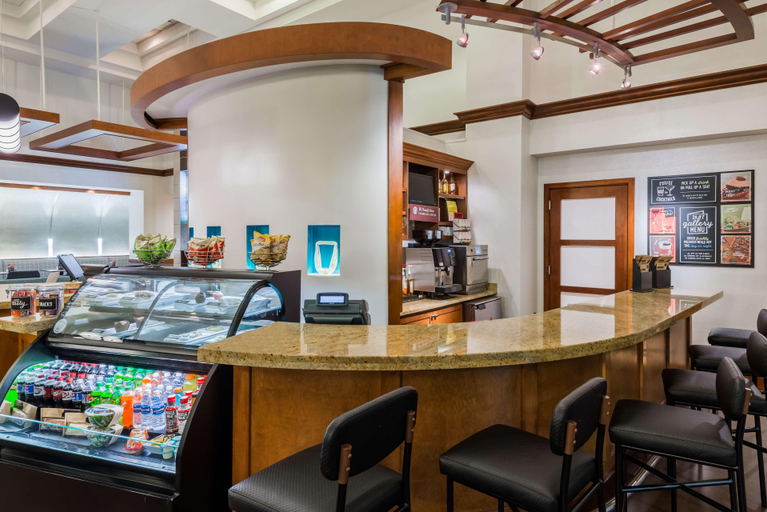 Food & Drinks 5, Hyatt Place Rogers/Bentonville, Benton