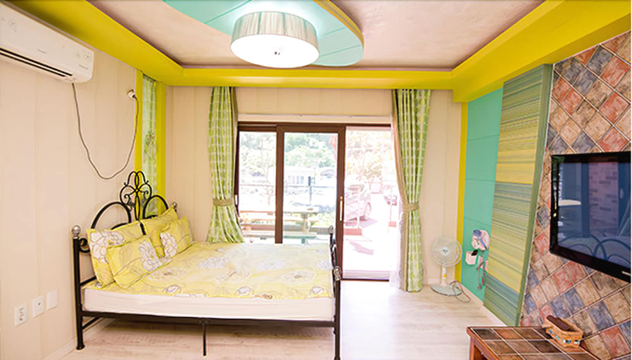 Bedroom 2, Ulsan Edelweiss Pension, Miryang