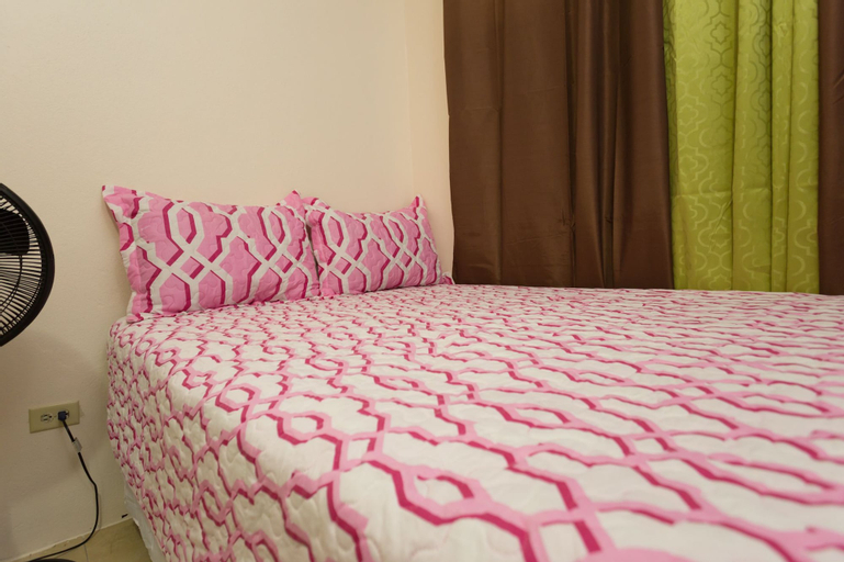 The Embassy Luxury Apt Crystal Towers II,
