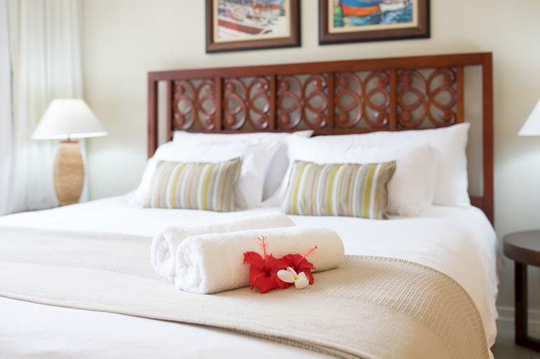 Eden Island Luxury Apartment,