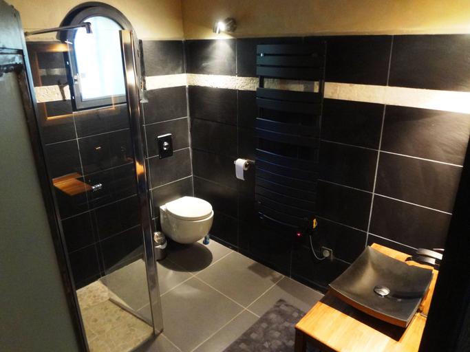 Bathroom, Designer Villa in Uzes, Gard
