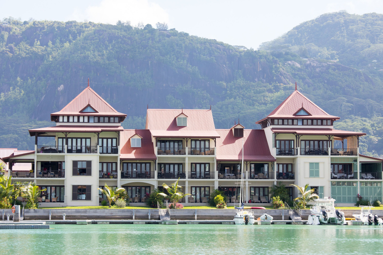 Eden Island Luxury Apartment,
