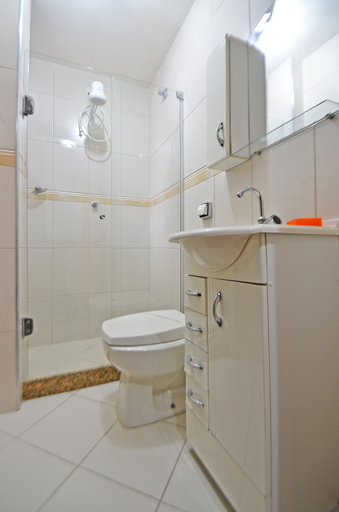 Bathroom 5, LineRio Copacabana Family Residence 322, Rio de Janeiro