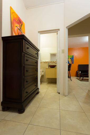 The Embassy Luxury Apt Crystal Towers II,