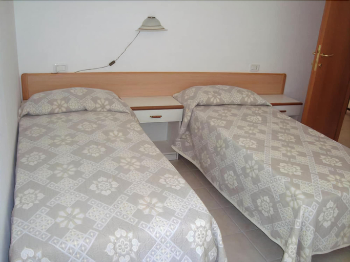 Bedroom 2, Residence Alba, Foggia