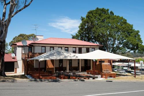 The Oaks Hotel, Wollondilly