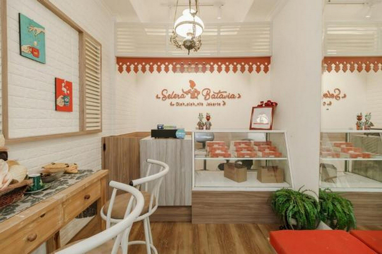 RedDoorz Syariah Plus near Pancoran 2, South Jakarta