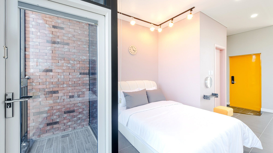 Bedroom 4, Gangneung Music Time Spa Pension, Gangneung