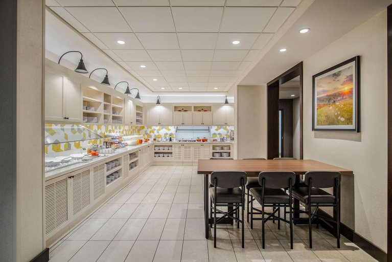 Food & Drinks 4, Hyatt Place Blacksburg/University, Montgomery