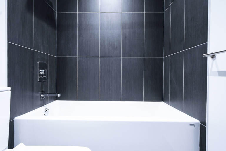 Bathroom 4, The Temperance Boutique Suites, Toronto