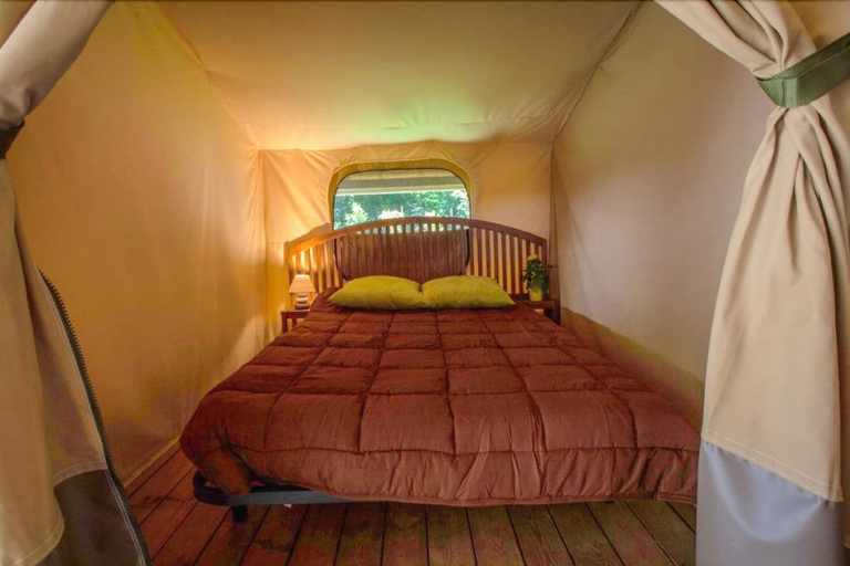 Bedroom 3, Le Val de la Marquise - Tente Lodge, Dordogne