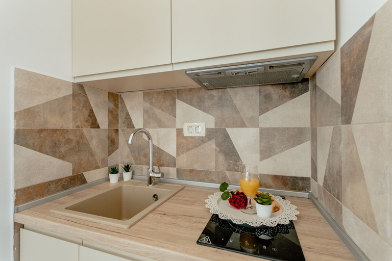 Others 4, Apartmani Belvedere