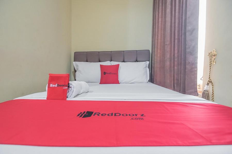 RedDoorz Plus near Syamsudin Noor Airport 3, Banjar