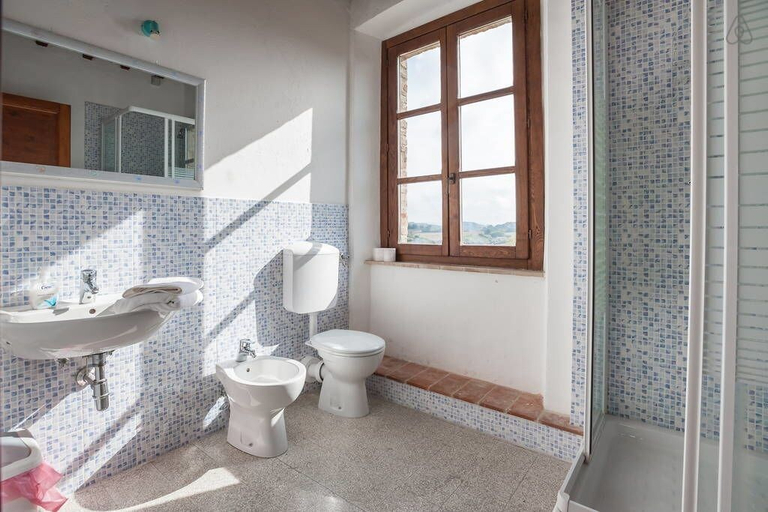 Bathroom 4, Perugia Farmhouse, Perugia