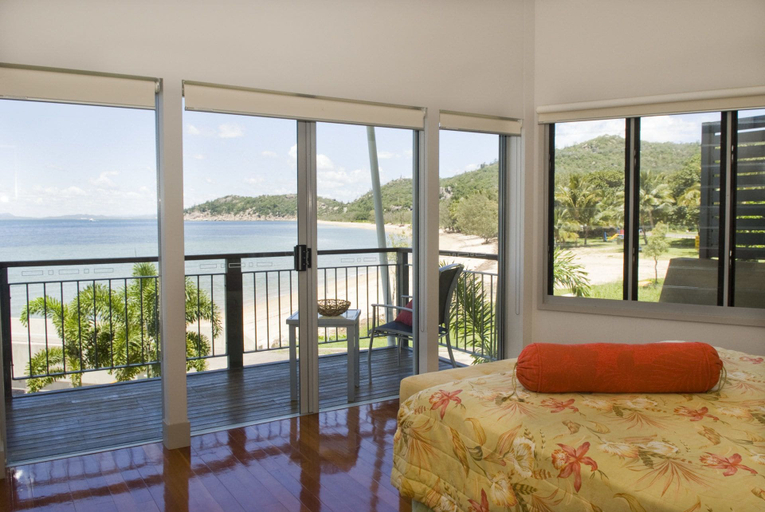 Bedroom 2, Magnetic Docks Townhouse 1, Magnetic Island