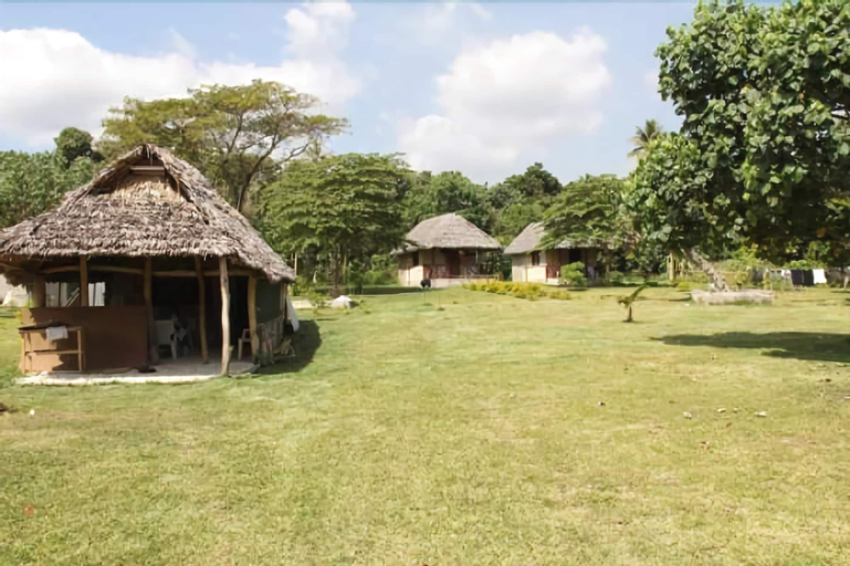 Alofa Beach Bungalows, West Tanna