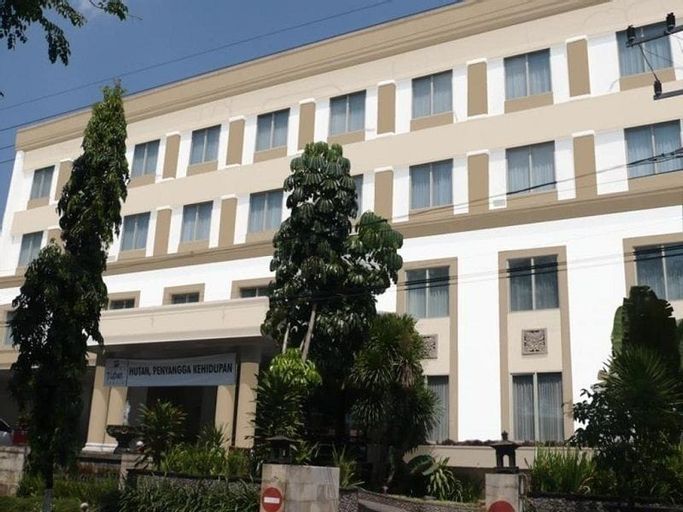 Resor Tuban Tropis, Tuban