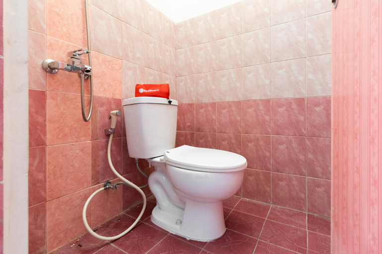 RedDoorz @ Jalan Dr Mansyur Medan 2, Medan