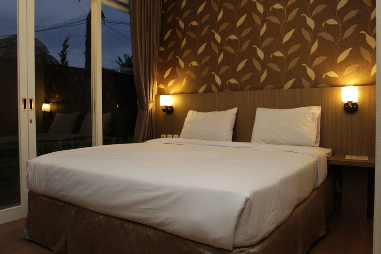 Bedroom 16
