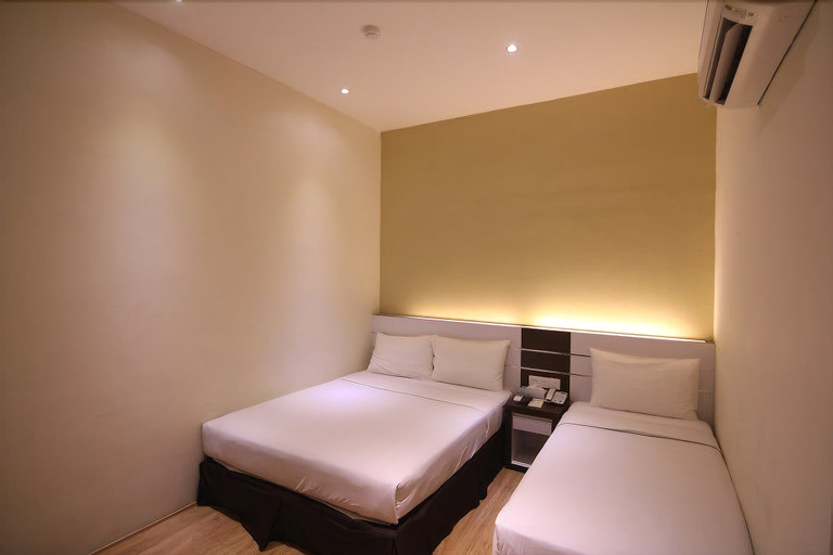 Bedroom 12