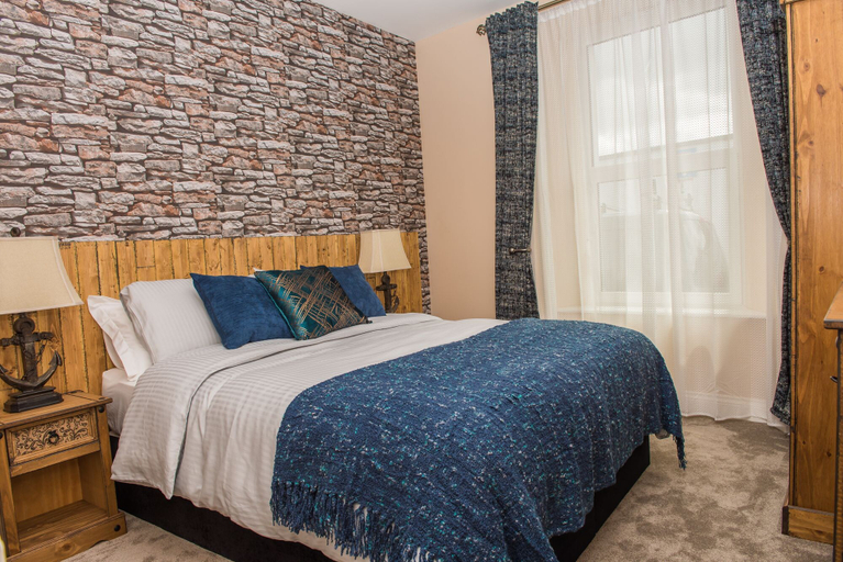 Bedroom 3, Charlestown Retreat Apartment, Cornwall
