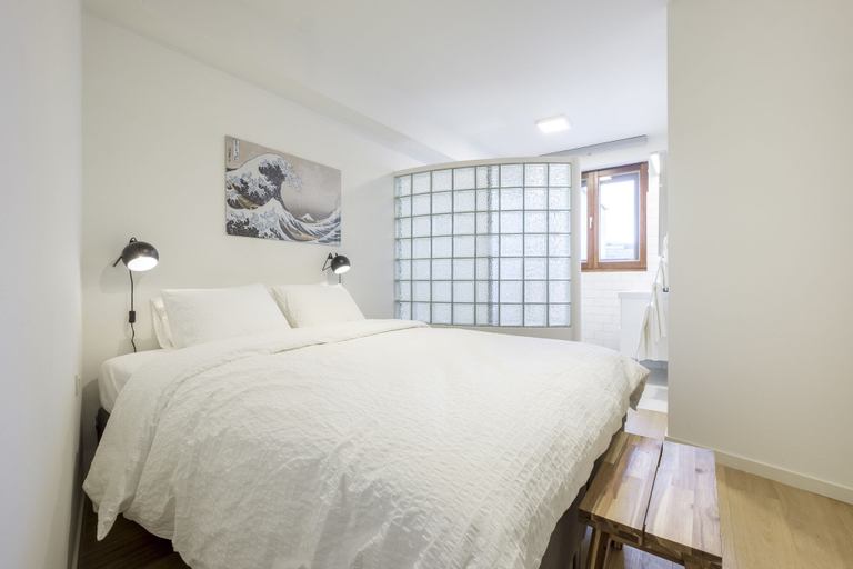 Bedroom 2, Chez Jean, Bruxelles