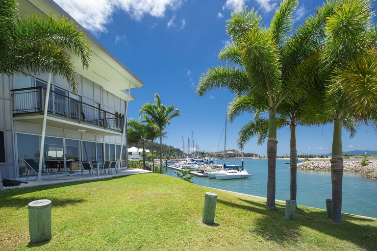 Sport & Beauty, Magnetic Docks Townhouse 1, Magnetic Island