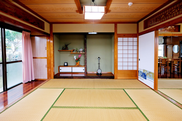 Wind of INOHA Country House, Motobu
